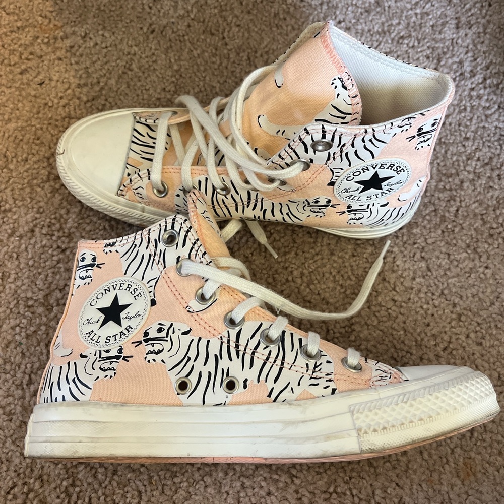 Converse High-Top Sneakers in Peach with Black Tiger Print
